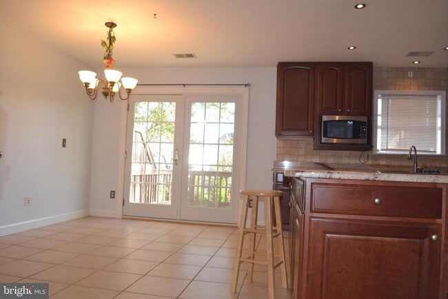 Photo - 3947 Valley Ridge Dr