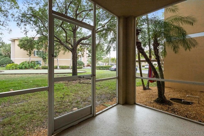 Building Photo - 6450 Emerald Dunes Dr Unit 103