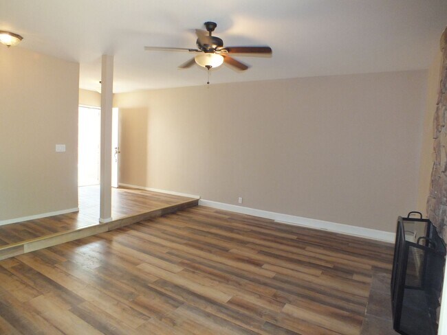 Photo - 3 br 2.5 bath Cameron Park Townhome