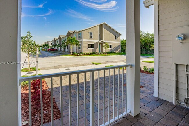 Photo - 934 SE 19th St