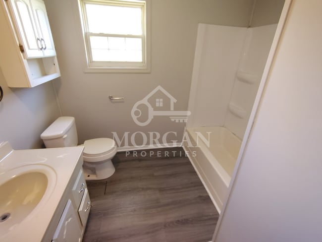 Photo - 2203 W 28th St