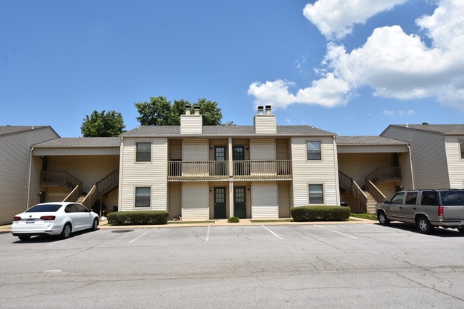 Glen Oaks Apartments