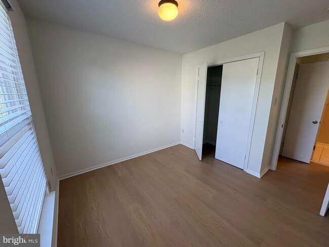 Photo - 7818 Cloister Pl