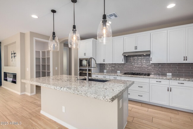 Building Photo - 23670 N 160th Ct