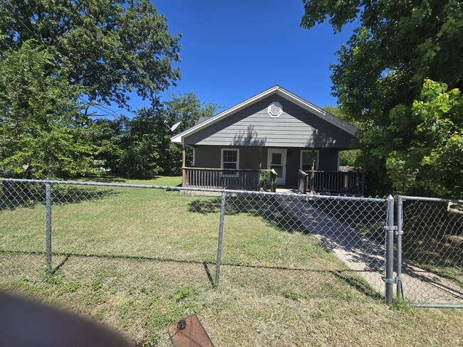 Building Photo - 2741 Connor Ave Rental