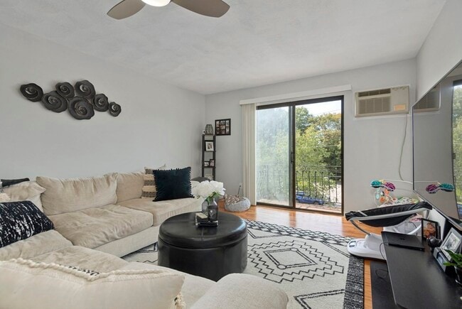 Photo - 59 Highland Glen Dr Unit 334