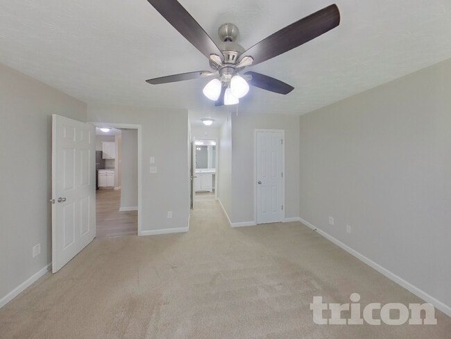 Photo - 305 Little Creek Rd SE