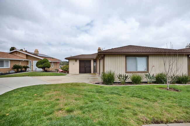 3 Bedroom Home in La Mesa Woods - 3 Bedroom Home in La Mesa Woods