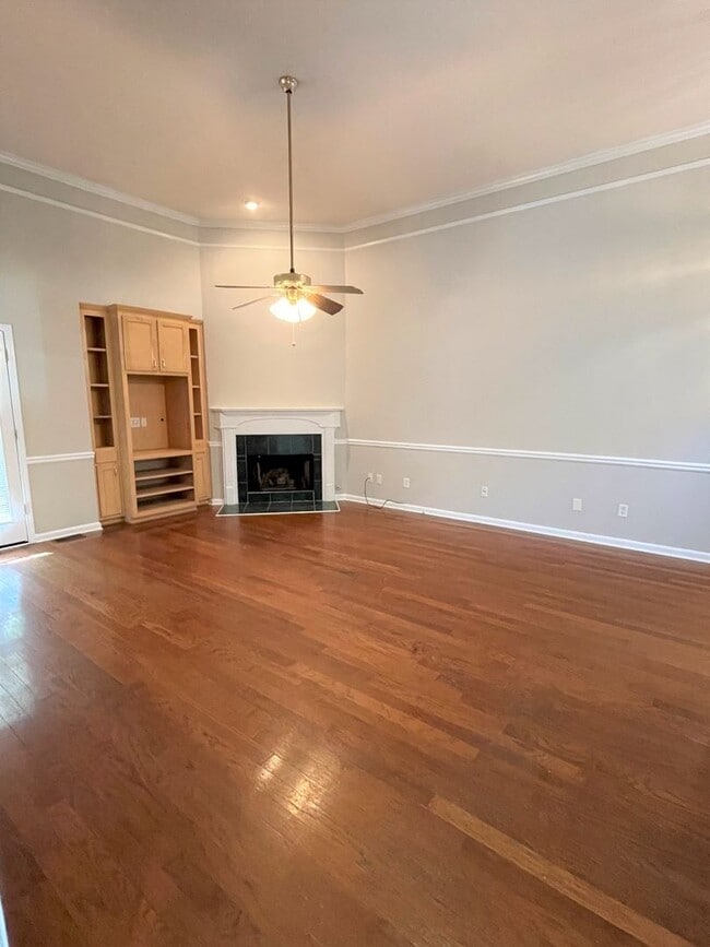 Photo - 127 Meadow Creek Dr