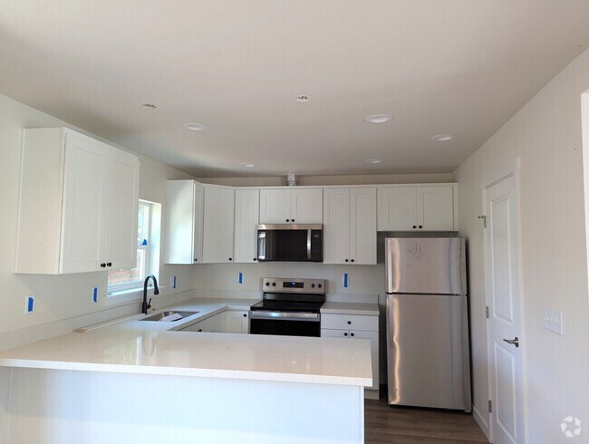 Building Photo - Discover Your Perfect Home at Tull Road To... Unit 261