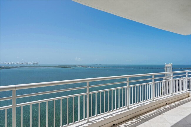 Photo - 808 Brickell Key Dr Unit 3304