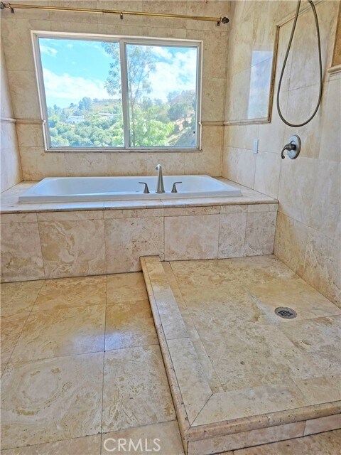 Photo - 1340 Hillside Dr