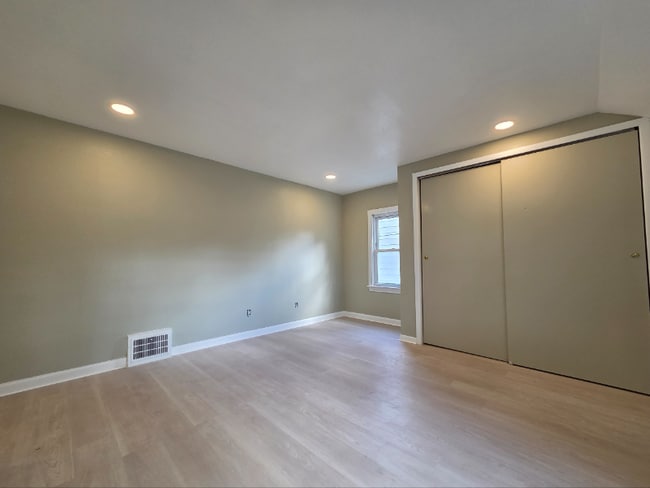 Photo - 4057 Bushnell Rd