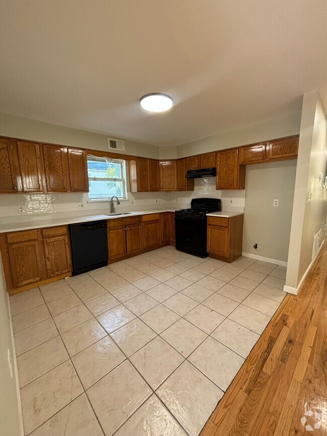 Building Photo - 509 S 19th St Unit 1 Rental
