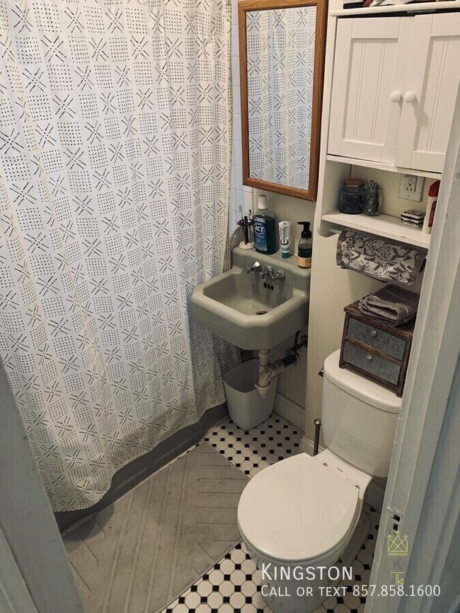 Photo - 124 Babcock St Unit 35R
