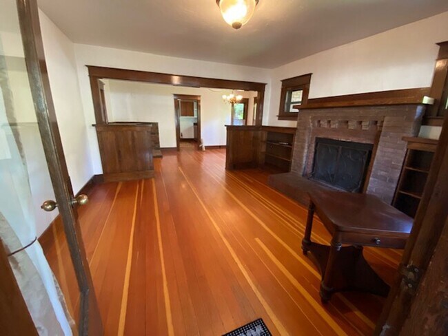 Photo - Historic Magill House on NW 1st Street