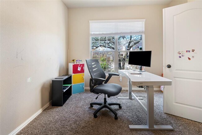 Photo - 221 Monahans Dr