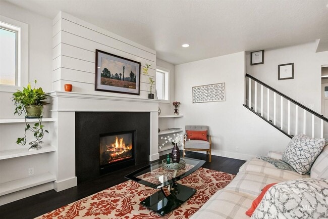 Photo - Stunning Modern Home Near NE Foothills | Mountain Views | Designer Finishes