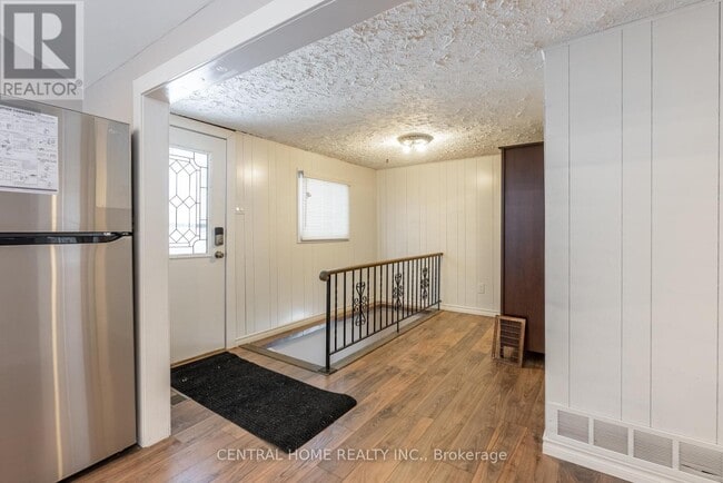 Photo - 651 16th Ave