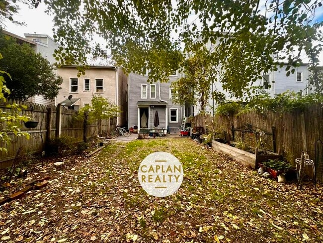 Photo - 535 East St Unit 1