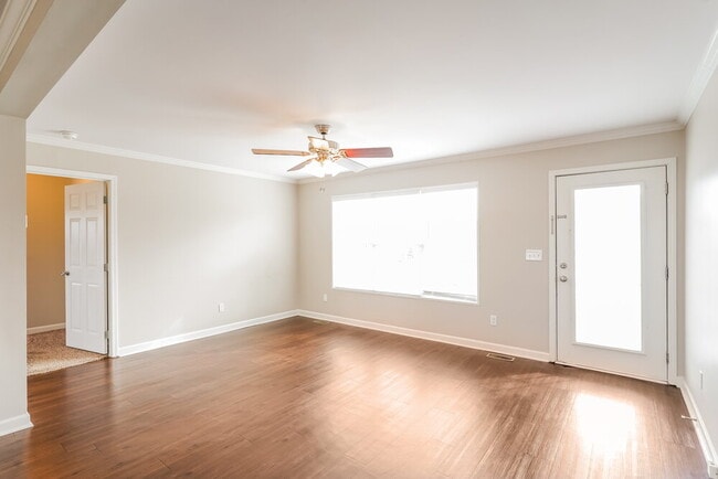 Photo - 2003 Vancroft Cir