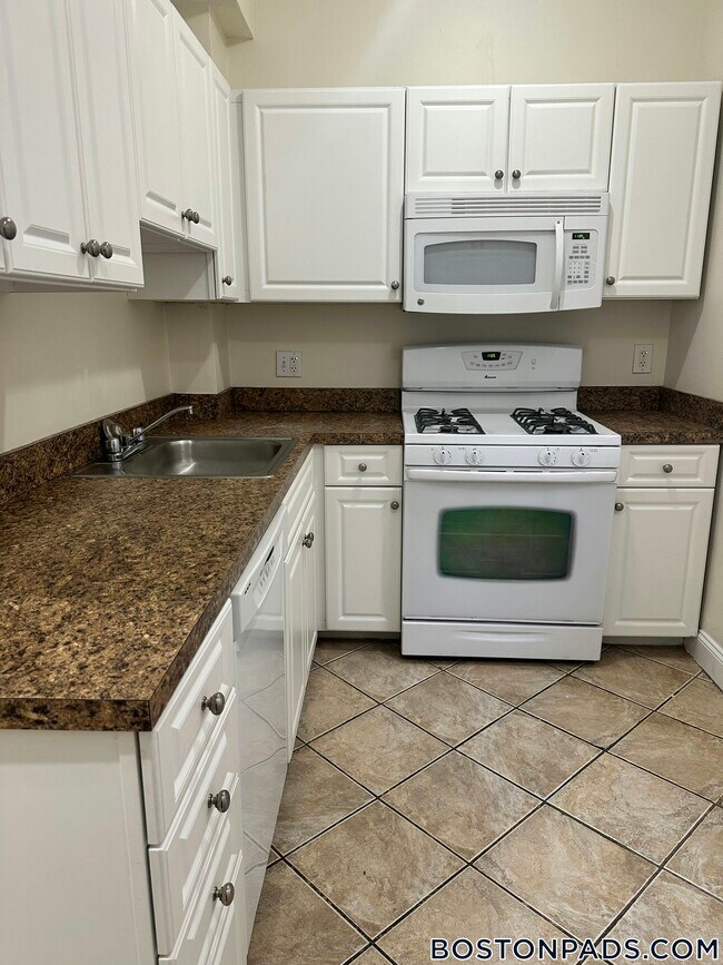 Photo - 53 Ashford St Unit 2