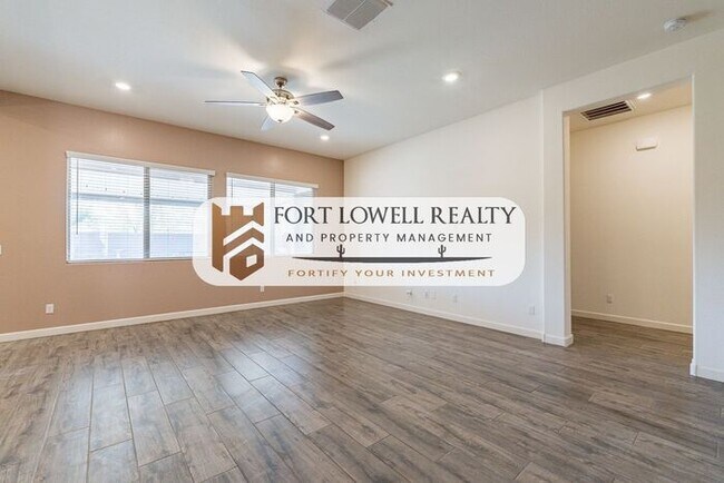 Photo - 2811 W Pollack St