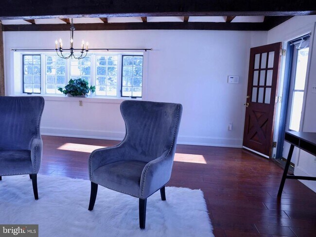 Photo - 2598 River Rd