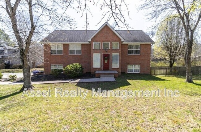 Photo - 170 Sweetgum Ln