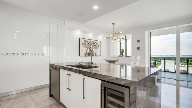 Photo - 5875 Collins Ave Unit 1807