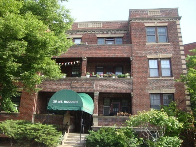 Photo - 40 Mount Hood Rd Apartment Unit #1