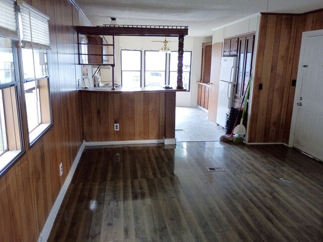 Photo - 2 Bedroom 2 Bathroom Community Mobile Home Unit Lot 9