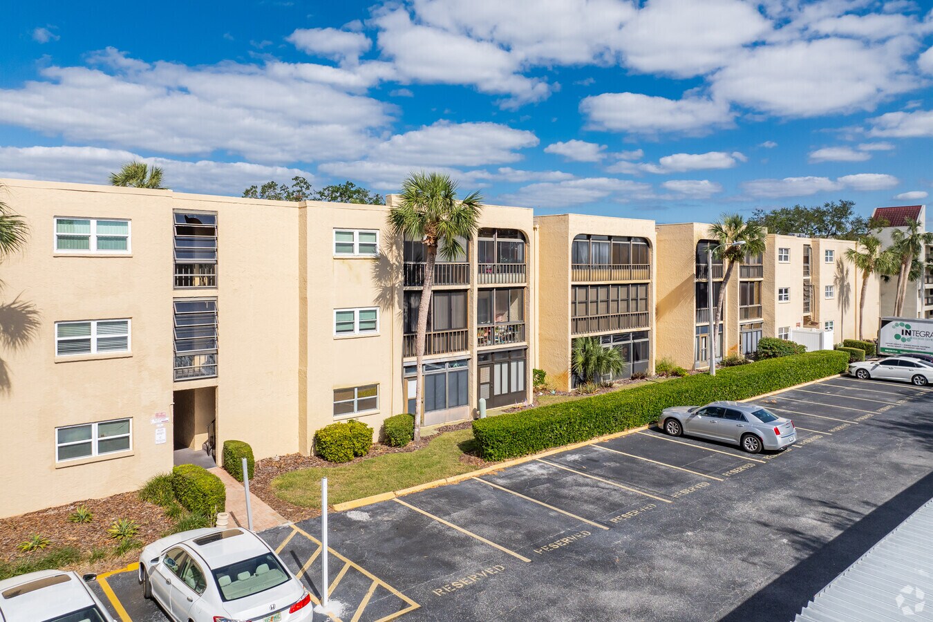 11485 Oakhurst Rd Largo, FL - Waters Edge