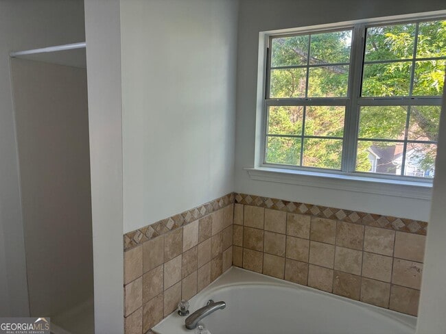 300 Harcourt Pl