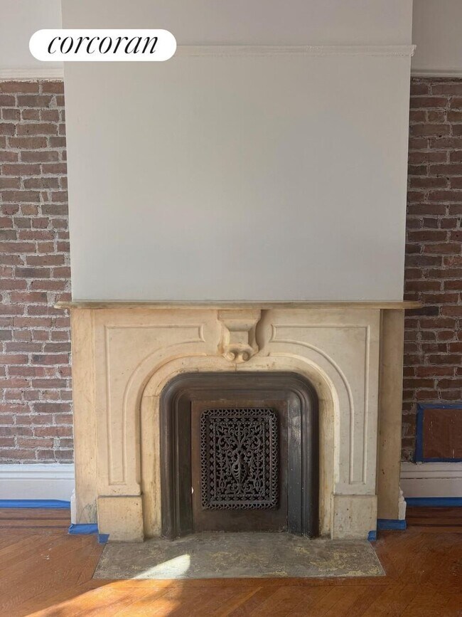 Photo - 49 Monroe St