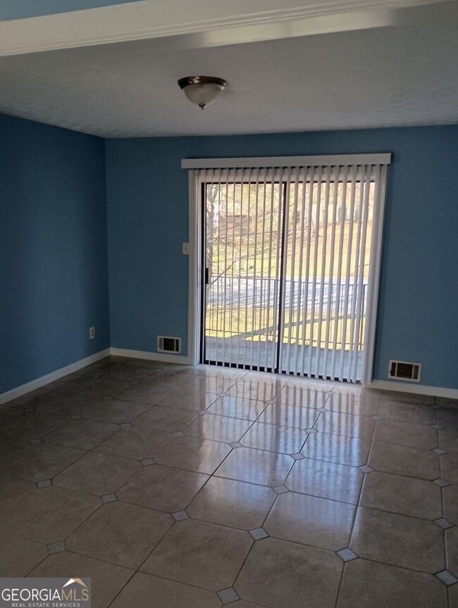 Photo - 728 Dunaire Way