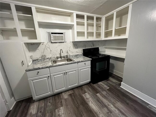 Photo - 908 Beverly Ave NW Unidad E