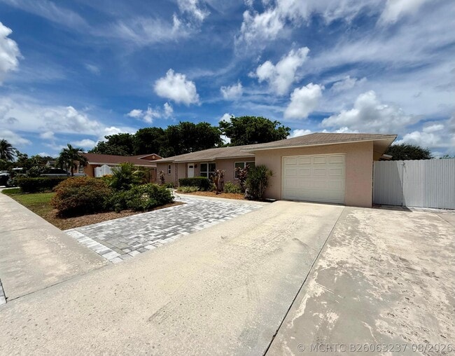 Photo - 1403 W Libby Dr