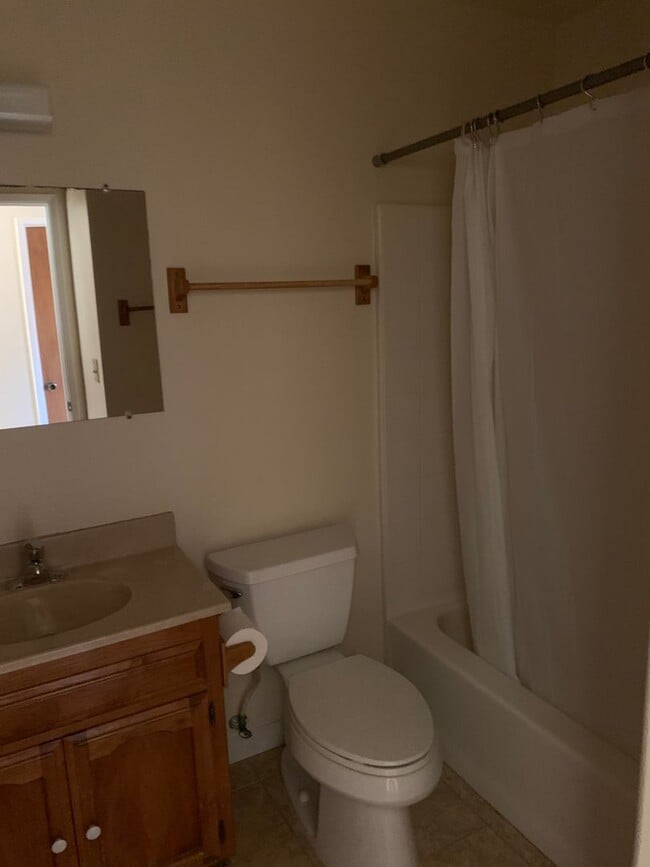 Photo - Nice 3 bedroom home in shandon on unpaved road