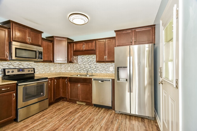 Photo - 1578 Barrett Dr