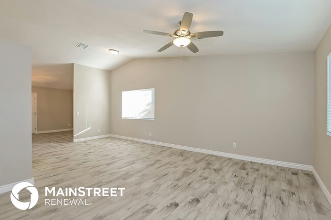 Photo - 1950 W Burgundy Way