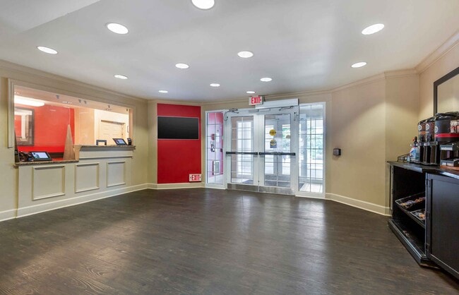 Photo - Furnished Studio-Washington, D.C. - Gaithe...
