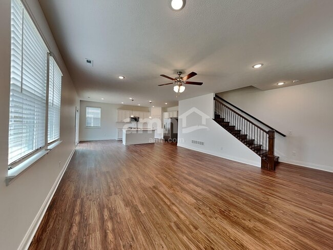 Photo - 1037 Castor Dr