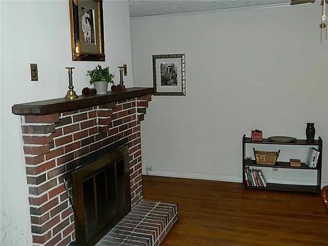 Room in Single Family Home on Veterans Memorial Hwy