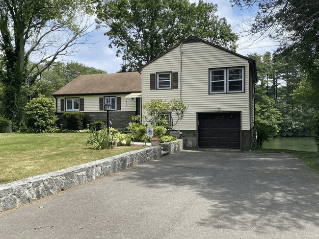 Photo - 12 Pine Point Dr