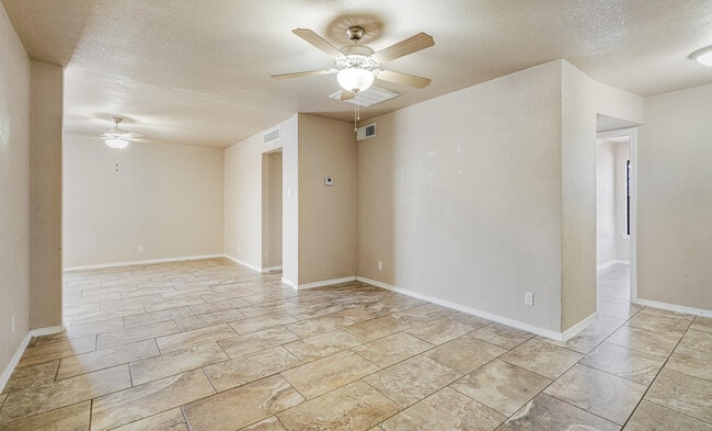 Photo - 5301 Marcillus Ave