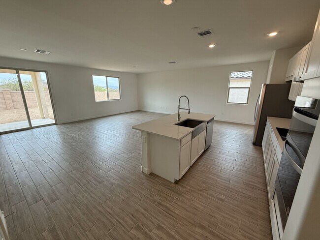 Photo - 874 W Calle Bombona