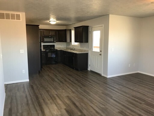 Photo - 2 Bed/1 Bath Upstairs Apartment in Brandon, SD!!