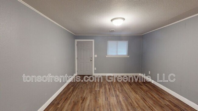 Photo - 88 W Park Dr