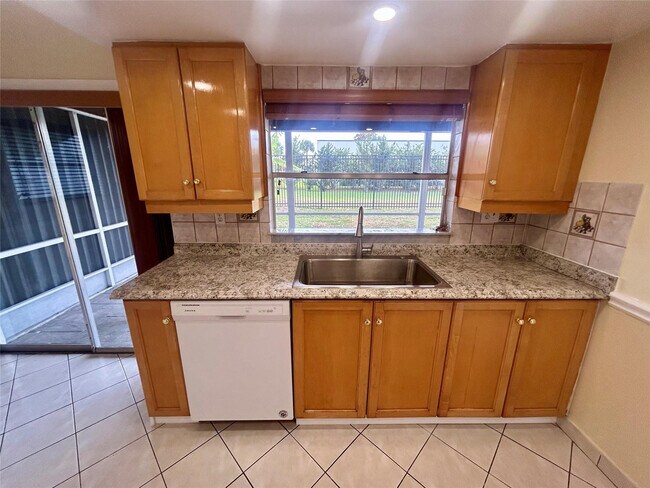 Photo - 6730 NW 9th St